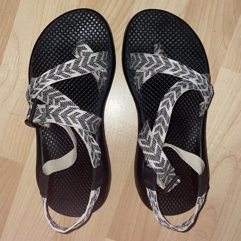 Chacos size 7